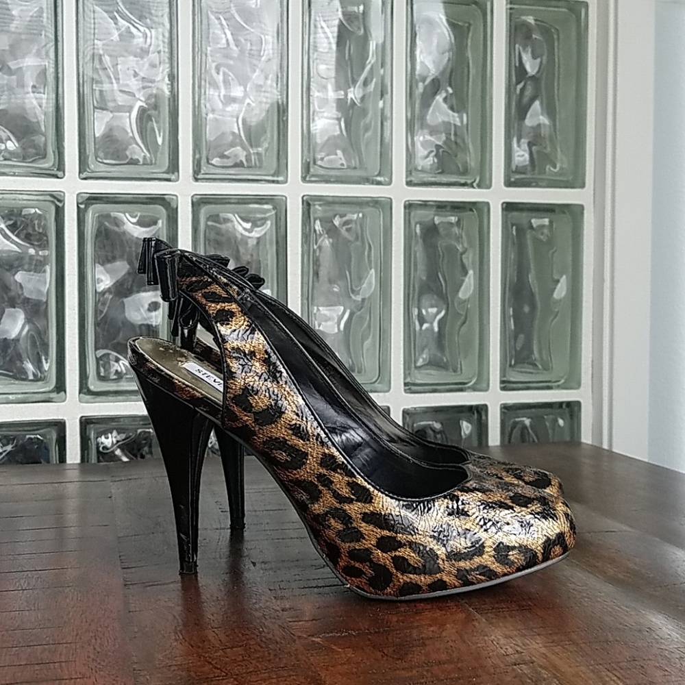 Steve Madden Mevas Leopard Stilleto